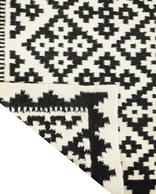 Chevron Hand Tufted Wool Carpet Modern Style | Black  | 5 x 8 Feet For Cheap