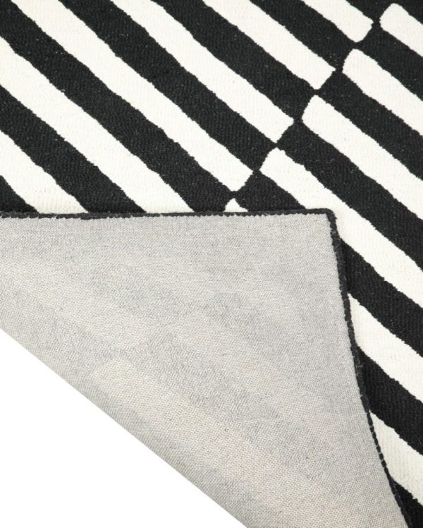 Geometric Hand Tufted Wool Carpet Sleek and Modern | Black | 5 x 8 Feet Discount