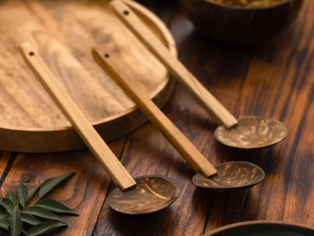 Versatile Brown Coconut Shell Cooking Spoons | Set of 3 Pcs | 13 x 2 x 2 inches For Sale