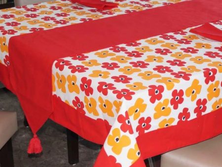 Basic Colorful Printed 6 Seater Cotton Table Cover Linen Set | Set of 1 Table Cover, 1 Table Runner, 6 Napkins Online