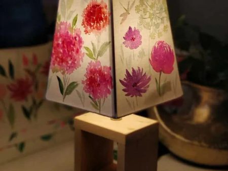 Empire Hydrangea Floral Lamp Shaded Cotton Table Lamp For Sale