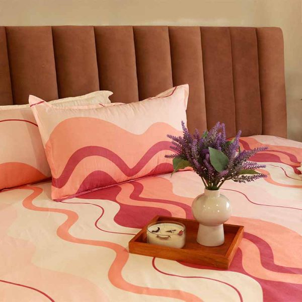 Blushing Dreams Microfibre Bedding Set With Pillow Covers | Queen Size | 90 x 100 Inches Online